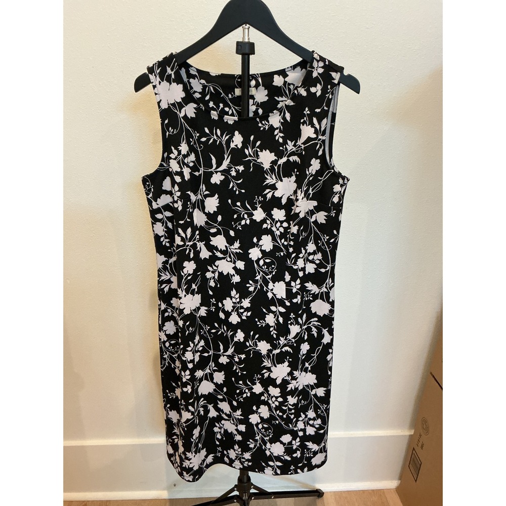 Talbots Womens Black White Floral Sleeveless Sheath Dress Size M Stretch Knit